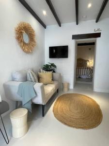 Cozy 1-Bdrm Apt in City Center