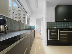 Balcony Sea View Pitangueiras 4 rooms Spacious