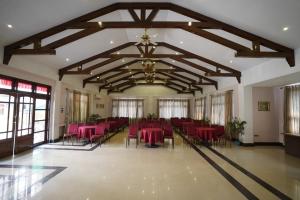 Terrace Valley Hotel