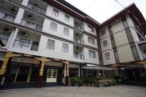 Terrace Valley Hotel