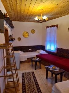 SANTA ROOM-OLD BAZAAR CENTER-Gjirokaster