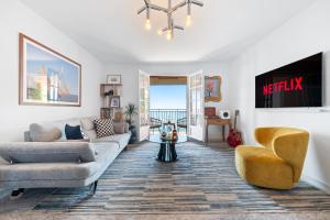 Appartements Le COQ Grace Kelly - Parking - AC - Amazing view : photos des chambres