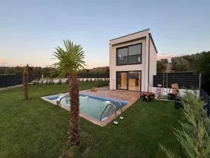 İznik Göl manzaralı lüks Villa - Yıldırım