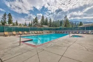 Luxe 4 lake Tahoe Luxury With Hot Tub - Genoa