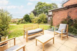 Host & Stay - Newton House