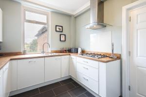 Host & Stay - Newton House