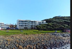 Classy Beach Apartment