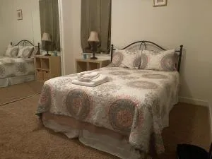 Comfort and Style Queen bedroom - 瓦卡维尔