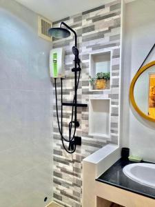 Chez Anne ,Apartment 15 mins from Suvarnabhumi International Airport, near Airpor Rail Link Huamak ,Ban Thap Chang