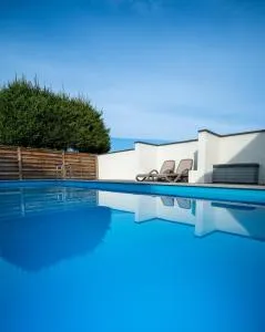 Willa Świniarsko z basenem - 旧松奇