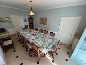 Villas Le Chesnoy 17 pers piscine tennis : photos des chambres