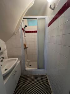 Villas Le Chesnoy 17 pers piscine tennis : photos des chambres