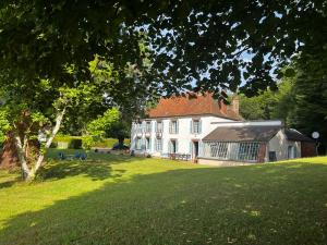 Villas Le Chesnoy 17 pers piscine tennis : photos des chambres