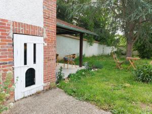 Maisons de vacances Gite paisible avec jardin, proche nature et sites historiques, ideale pour detente et activites outdoor. - FR-1-581-138 : photos des chambres