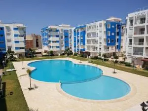 Belle Appartement & Résidence Avec Piscine& A 10min de la plage- Martil-Tétouan - Knikra