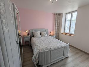 Maisons de vacances Gite familial renove avec jardin, proche foret d-Orleans et activites, a 1h d-Orleans et 2h de Paris - FR-1-590-439 : photos des chambres