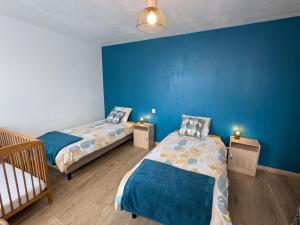 Maisons de vacances Gite familial renove avec jardin, proche foret d-Orleans et activites, a 1h d-Orleans et 2h de Paris - FR-1-590-439 : photos des chambres