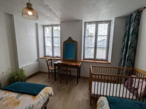 Maisons de vacances Gite familial renove avec jardin, proche foret d-Orleans et activites, a 1h d-Orleans et 2h de Paris - FR-1-590-439 : photos des chambres