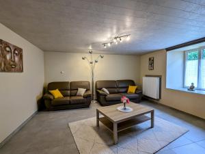 Campagne, confort moderne : Grand appartement rénové pour 8 pers. avec terrasse et jardin spacieux - FR-1-585-135