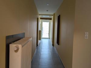 Maisons de vacances Campagne, confort moderne : Grand appartement renove pour 8 pers. avec terrasse et jardin spacieux - FR-1-585-135 : Maison de Vacances