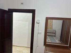 Airport Road شارع المطار