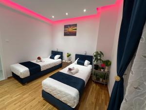 Four Seasons Apartment