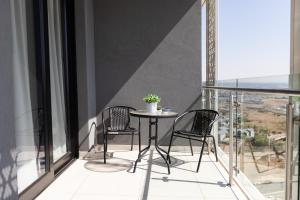 City Nest - Heart of Waterfall