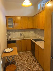 Agioi Theodoroi Villa