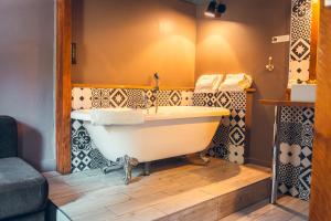 Logis Hôtel La Magnanerie - Côté Bistro