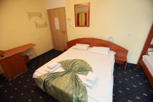 Restaurant Casa Nicolenco Azuga by Genco