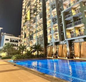 R&J Staycation at Celandine