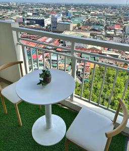 R&J Staycation at Celandine