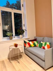Central & Modern 2BR Apt, 4min Subway to Oslo City