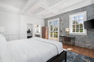 Historic Santa Rosa Guest Retreat Near Downtown!