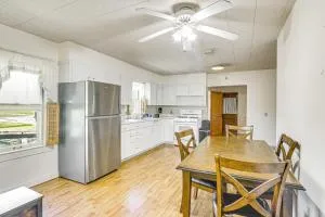 Sterling Home with Patio and Grill 1 Mi to College! - Pratt