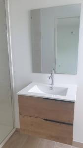 Appartements STUDIO BORD DE MER LOMENER : photos des chambres