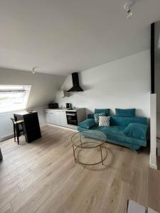 STUDIO BORD DE MER LOMENER