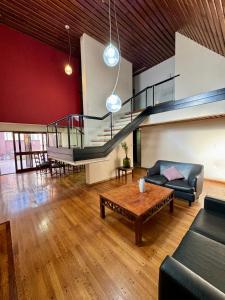 Casa Eusebio Blanco con patio parrilla y cochera en el centro de Mendoza