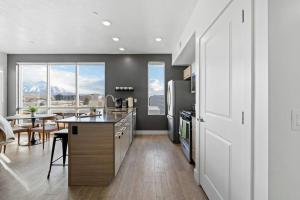 Spectacular Central City 2BD2BA