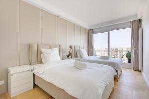 101 Penthouse Royal à Paris avec Vue Imprenable sur la Tour Eiffel