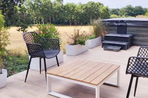 Maisons de vacances Parenthese du Gouet Jacuzzi privatif Petit dejeuner : photos des chambres