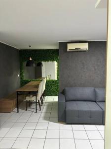 O EDIFÍCIO é de frente ao MAR de Pajuçara NEO 2 Qts 2gar - Adm Nutelss