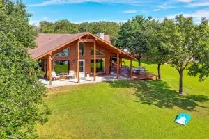 Log Cabin Home with Dock on Cedar Creek Reservoir! - Trinidad