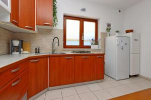 Apartments with parking space Lun, Pag - 21905