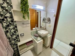 Conforto a 4 min da Praia de Copacabana | Ar-condicionado