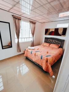 C habitación con baño privado