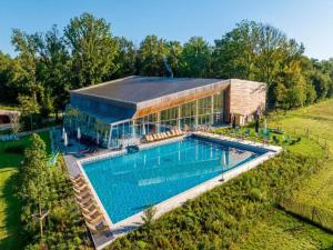 Tranquil Lakeside Escape by Belvilla