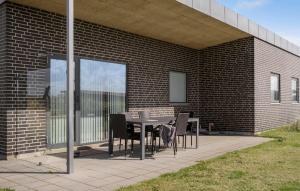 3 Bedroom Lovely Home In Ringkøbing