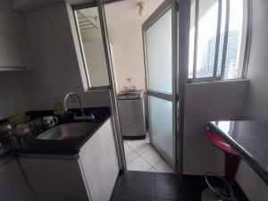 Depa El Polo, Embajada USA, Surco