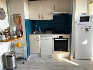 Appartement lumineux à 4 min de la plage avec terrasse, parking privé et WIFI ! - FR-1-239-999
